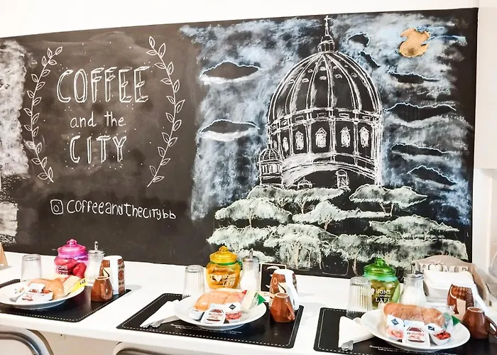 לינה וארוחת בוקר Coffee And The